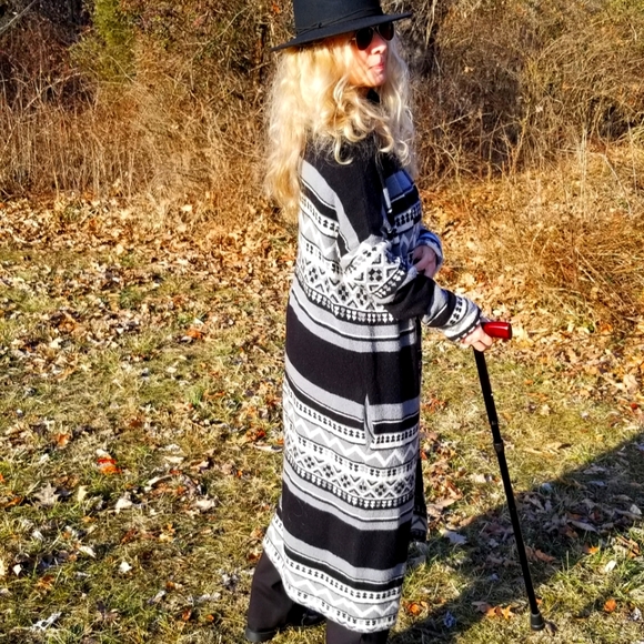 Nordstrom Caslon Sweaters - Nordstrom Caslon Black, Gray and White Geo Print Sweater, M, $40